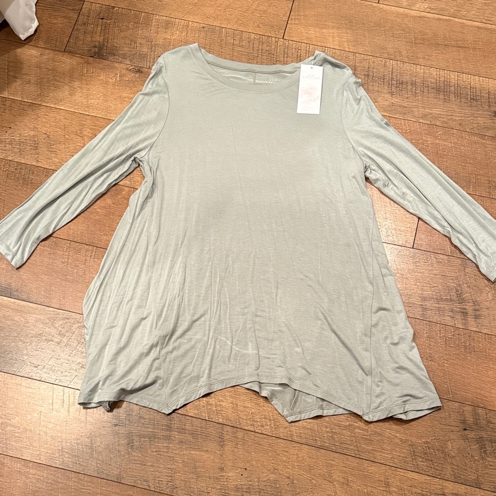 New Directions Women's Long Sleeve Top in Soft Greeb